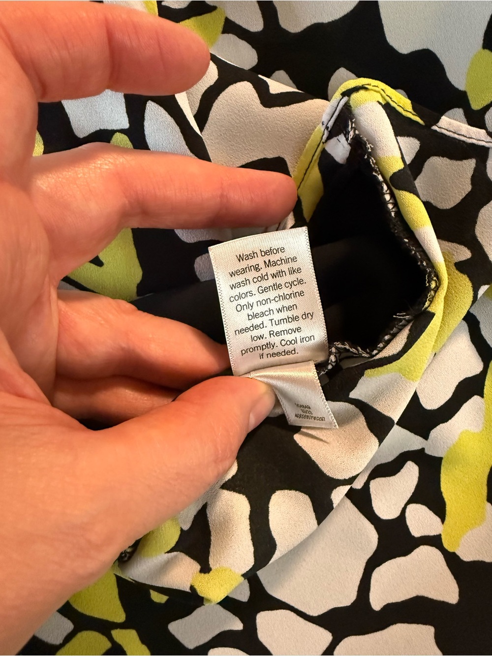 Nine West Black, White & Lime Abstract Sleeveless Camisole - Picture 8 of 9